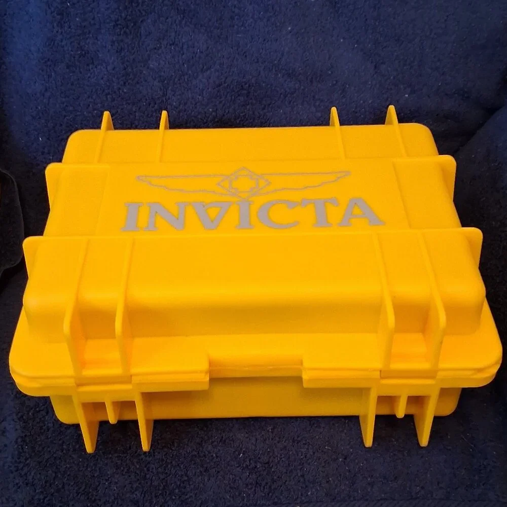 Invicta Waterproof Impact Resistant Hard Shell 8 Slot Diver Watch Case in Yellow - Picture 6 of 8